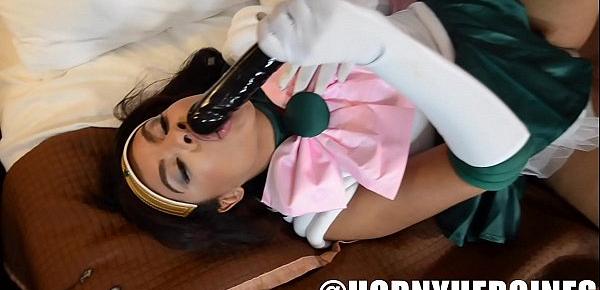  Zoey Reyes Cosplays Sailor Jupiter "Sailor Slut"